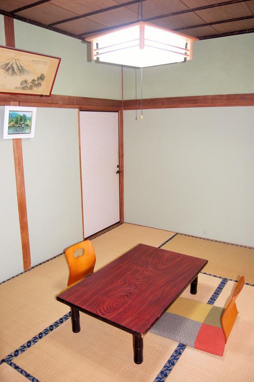 Ryokan Tsuruya Intaku Yufu Δωμάτιο φωτογραφία