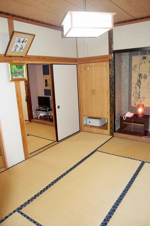 Ryokan Tsuruya Intaku Yufu Δωμάτιο φωτογραφία